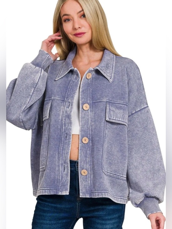 Zenana Outfitters Jackets & Blazers - Zenana Marlin Blue acid wash Shacket. Fleece front lined NWOT Size small.
